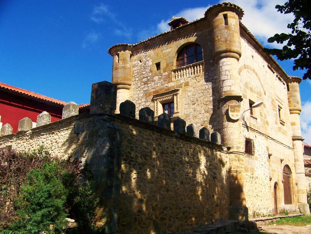 Palacio De Los Alvarado En Las Merindades El Ribero Extérieur photo